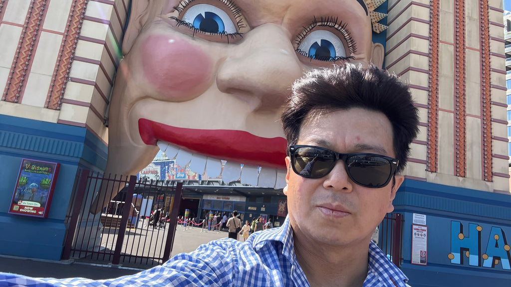 A Grown Man's Brutally Honest Review Of Sydney Luna Park
